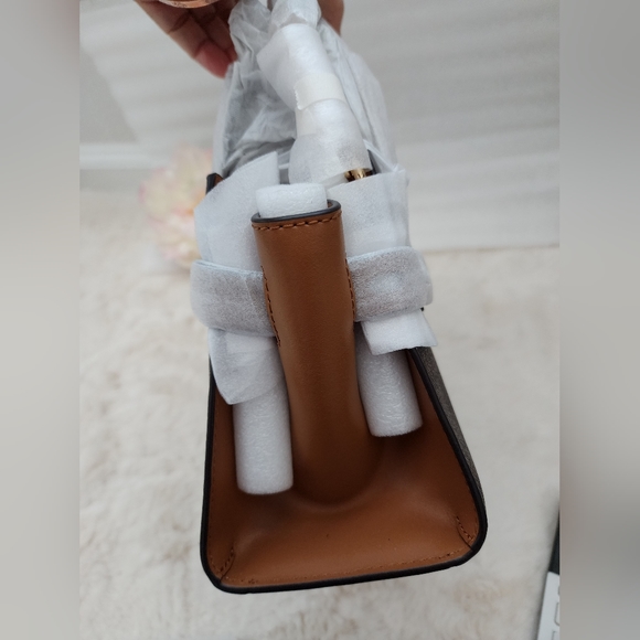 ❤️NEW MICHAEL MICHAEL KORSCarmen Small Logo and Leather Belted Satchel - Picture 6 of 13